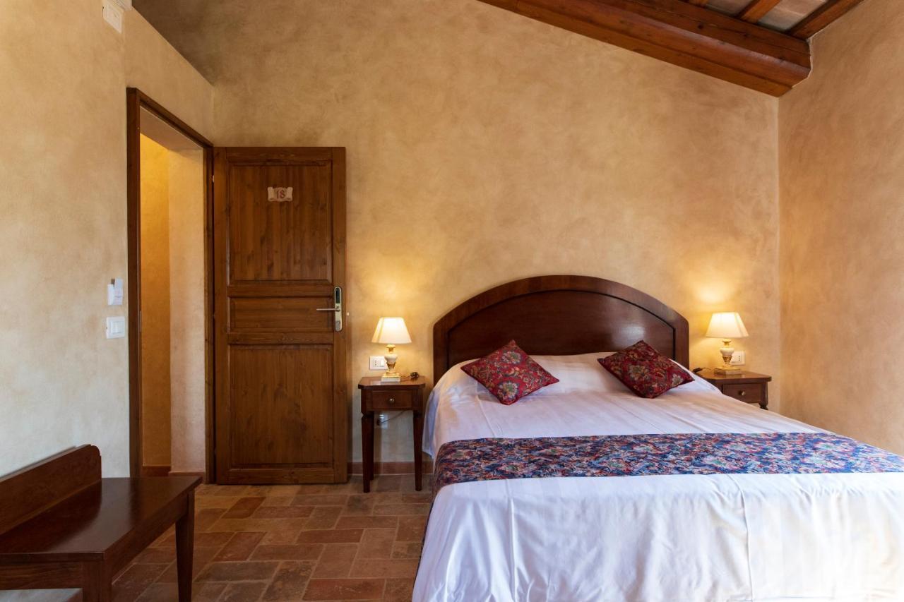 Locanda Di Montegiove ฟาโน ภายนอก รูปภาพ