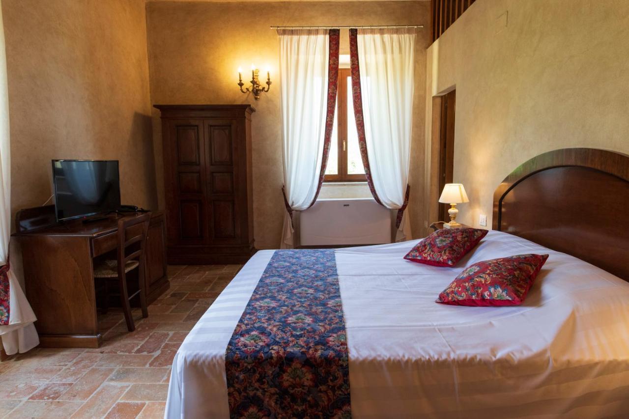 Locanda Di Montegiove ฟาโน ภายนอก รูปภาพ