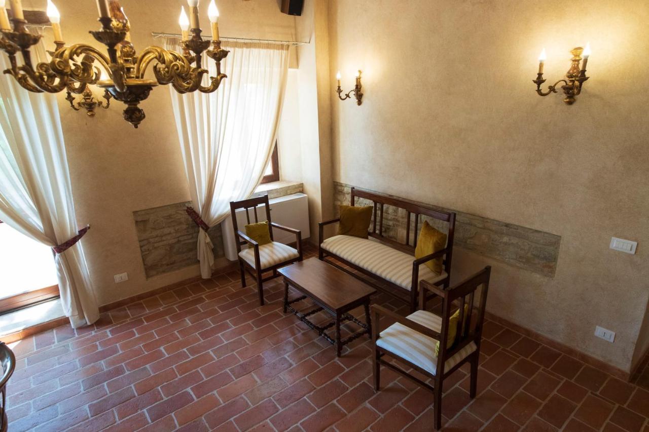 Locanda Di Montegiove ฟาโน ภายนอก รูปภาพ